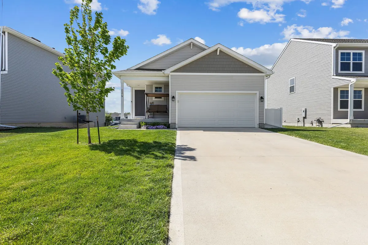 2379 SE Fox Valley Drive, West Des Moines, IA 50265 - #1