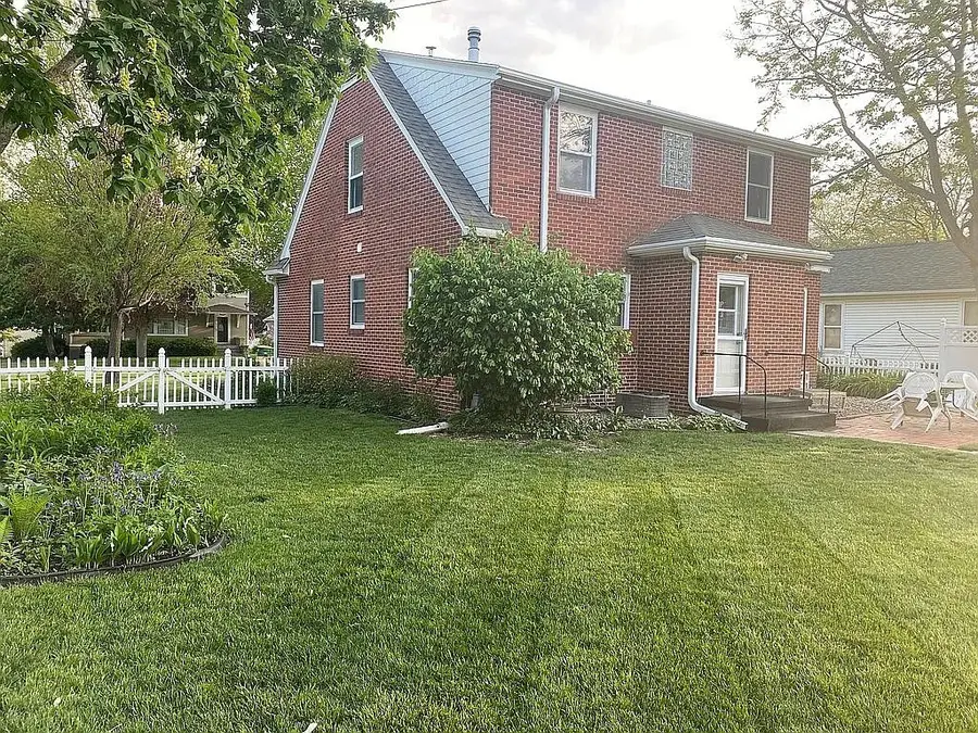 511 W Washington Street, Winterset, IA 50273 - #2