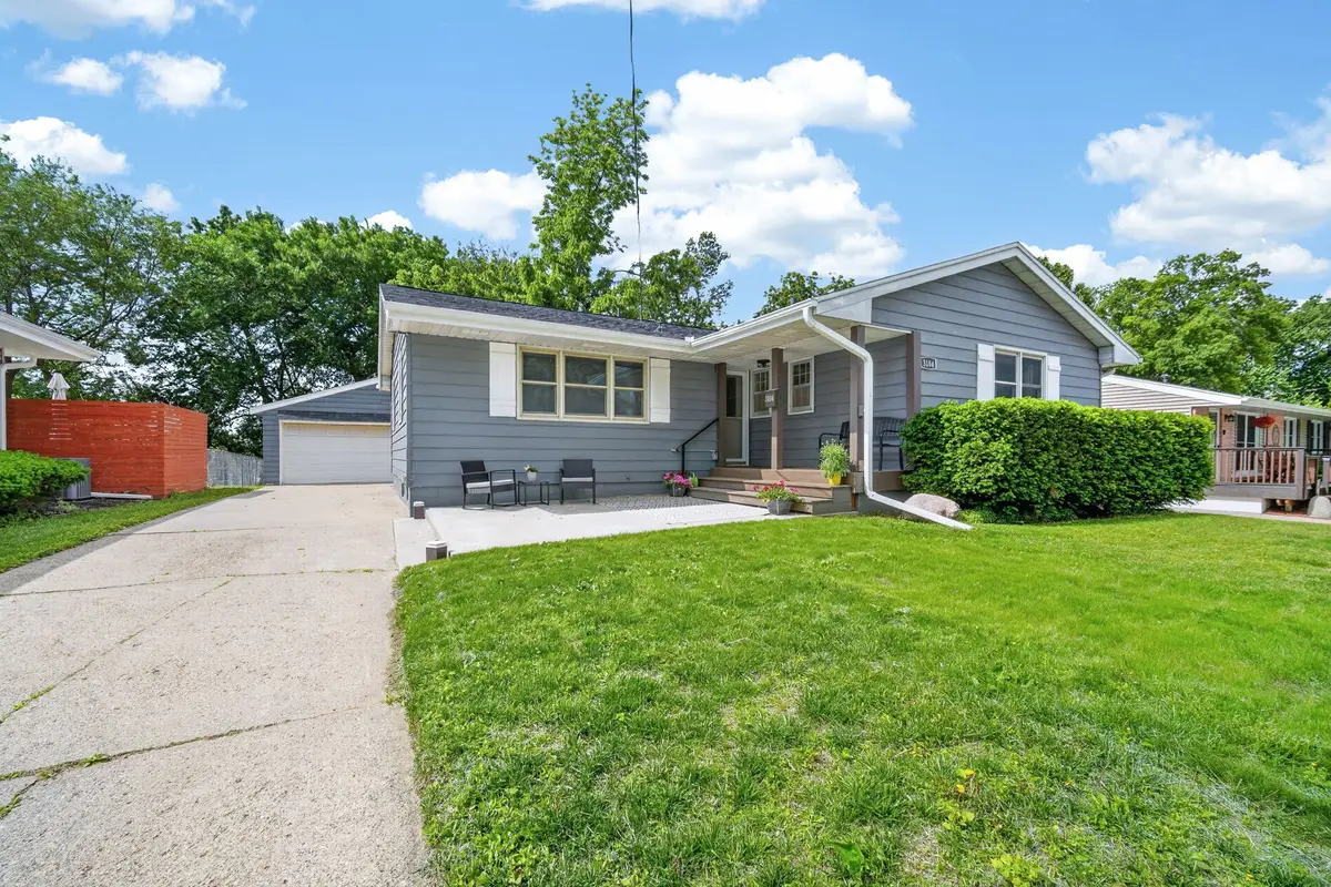 3104 Giles Street, West Des Moines, IA 50265 - #1