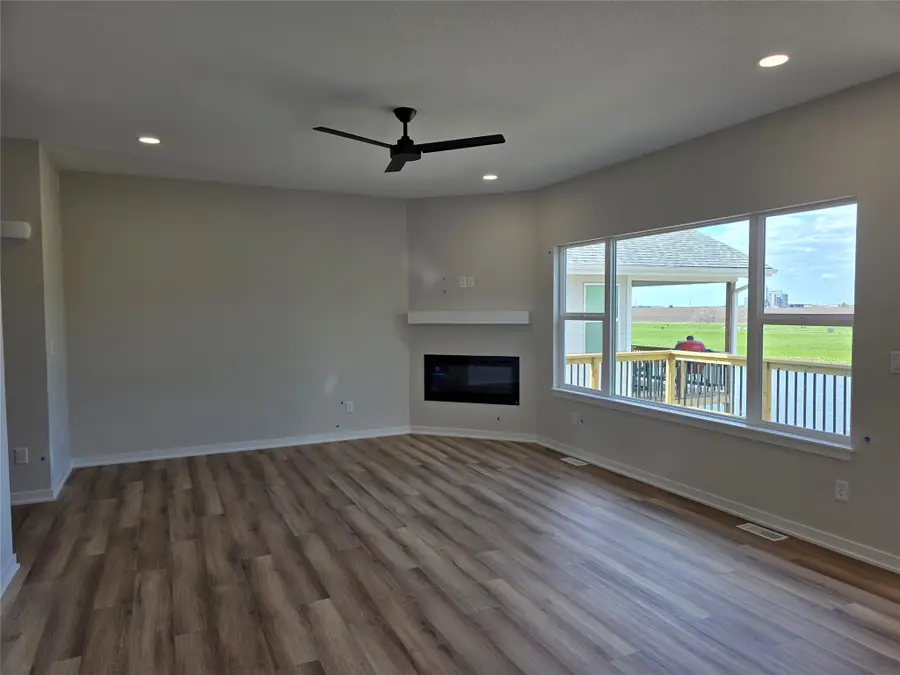 1125 NW Sproul Drive, Waukee, IA 50263 - #2