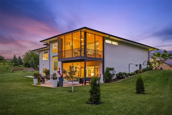 1600 NE Silkwood Court, Grimes, IA 50111