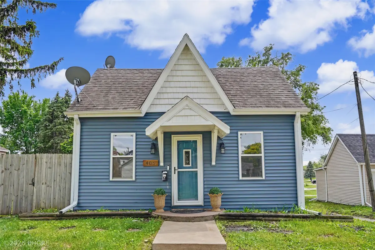 405 W 1st Avenue, Indianola, IA 50125 - #1