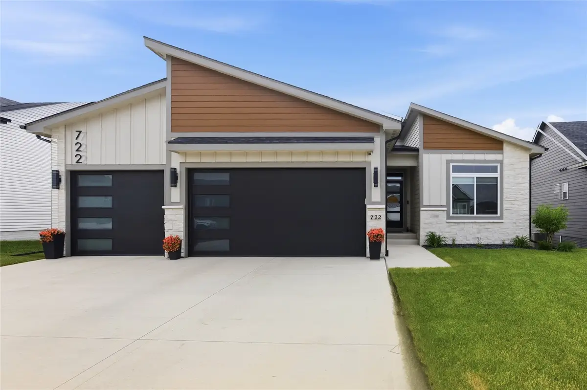 722 NE Country Meadow Drive, Ankeny, IA 50021 - #1