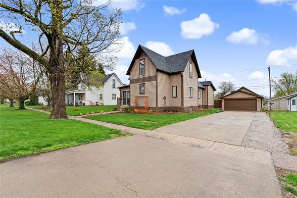 602 W Robinson Street, Knoxville, IA 50138