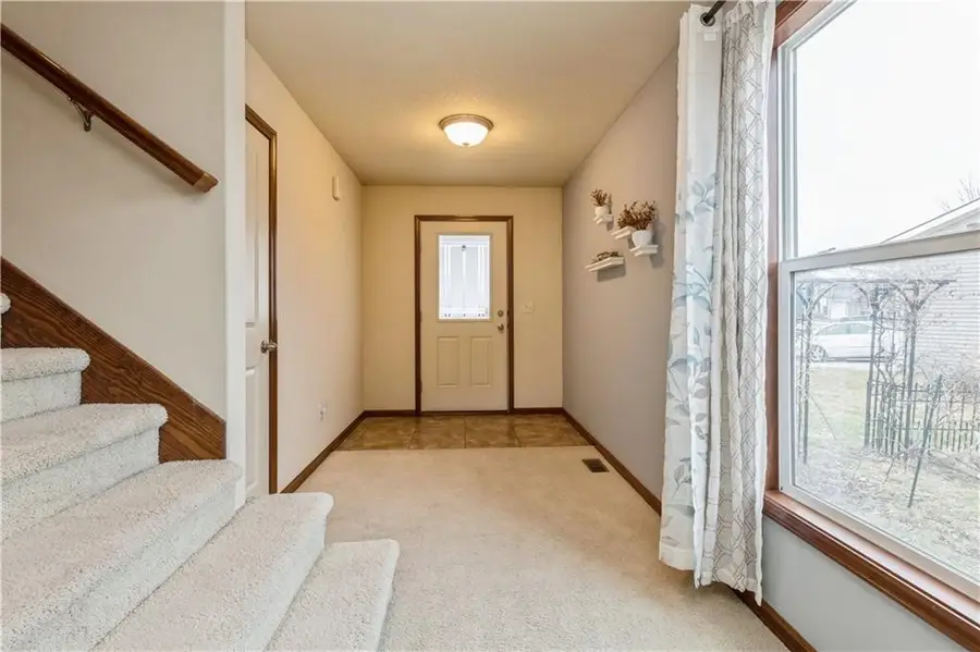 917 35th Street Sw, Bondurant, IA 50035 - #2