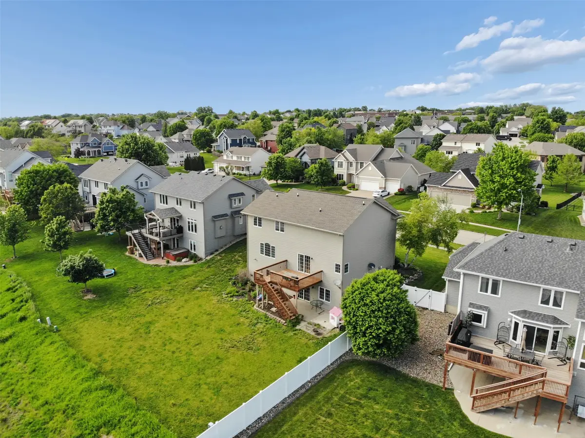 15614 Ridgemont Drive, Urbandale, IA 50323 - #1