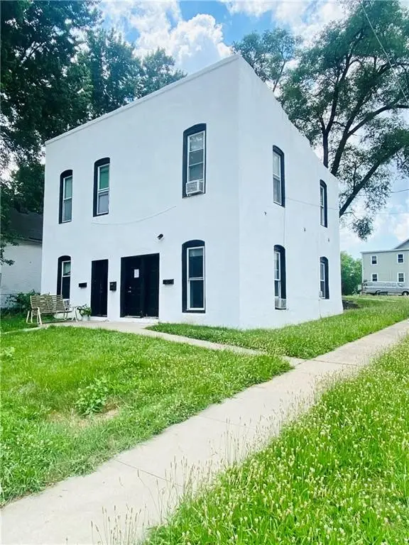 2400 SE 8th Street, Des Moines, IA 50315 - #1