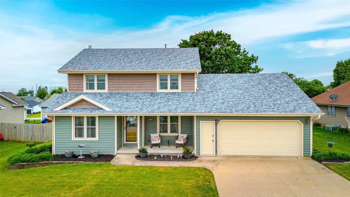 2417 N 7th Avenue Place E, Newton, IA 50208 - #1