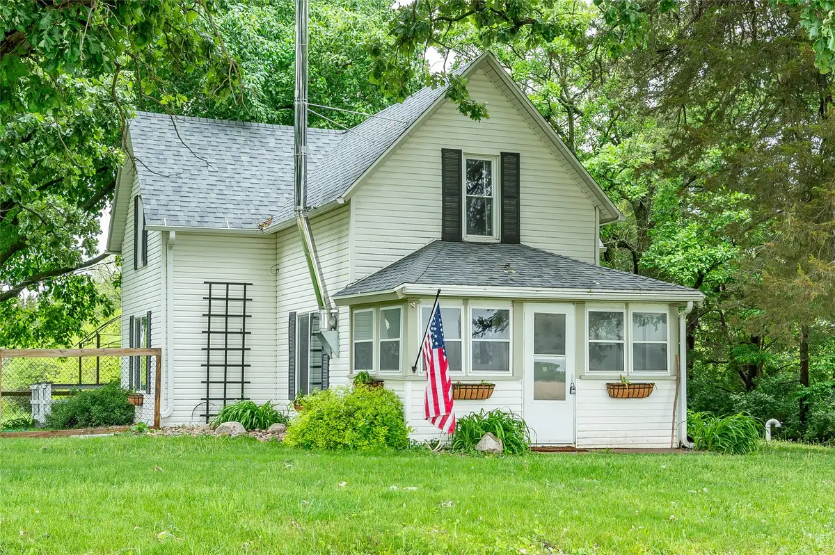33499 Houston Trail, Earlham, IA 50072 - #1
