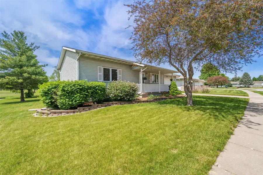 720 S 13th Street, Nevada, IA 50201 - #3