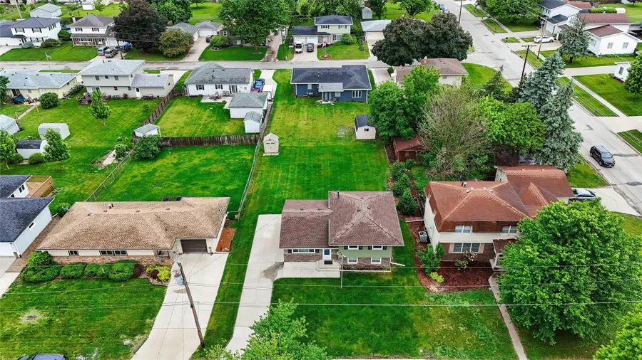 333 E 25th Street N, Newton, IA 50208 - #3