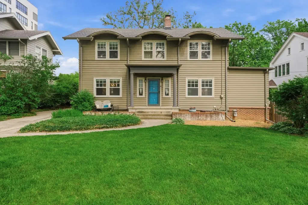 413 38th Place, Des Moines, IA 50312 - #1