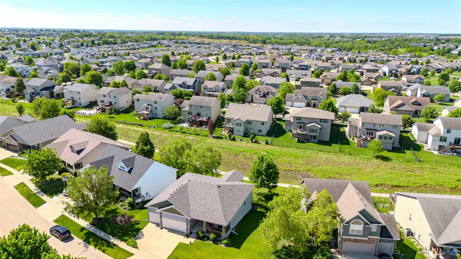 160 Broderick Drive, Waukee, IA 50263 - #2