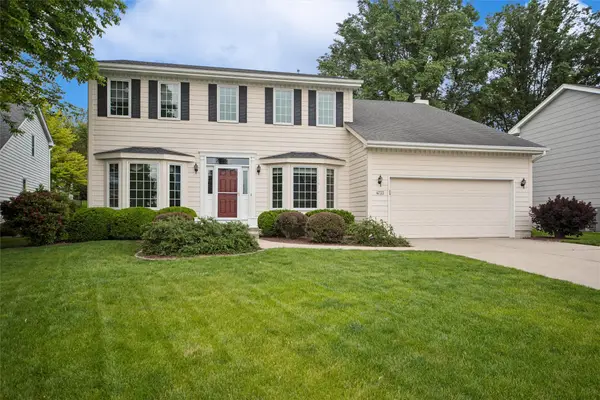 4733 93rd Street, Urbandale, IA 50322