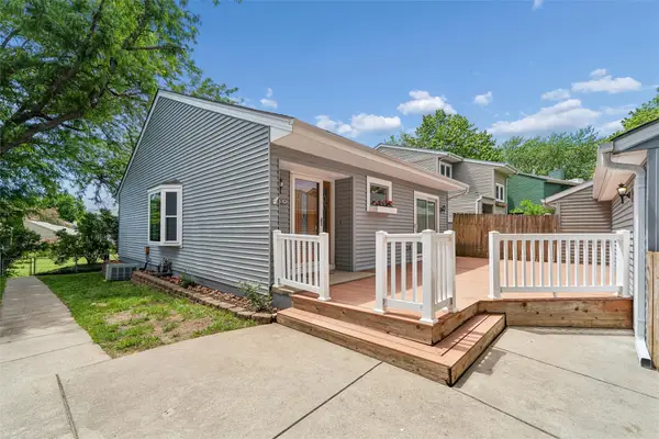 8208 Greenbelt Drive, Urbandale, IA 50322