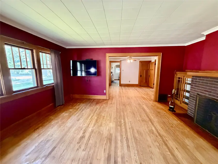 1447 Milton Avenue, Des Moines, IA 50316 - #3