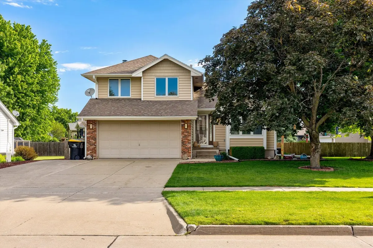 135 Windfield Parkway, Waukee, IA 50263 - #1