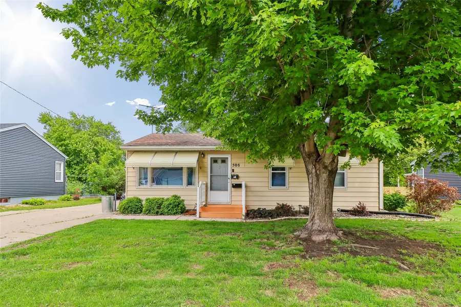 508 E 25th Street S, Newton, IA 50208 - #2