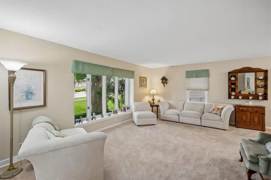9791 Clark Street, Clive, IA 50325 - #3