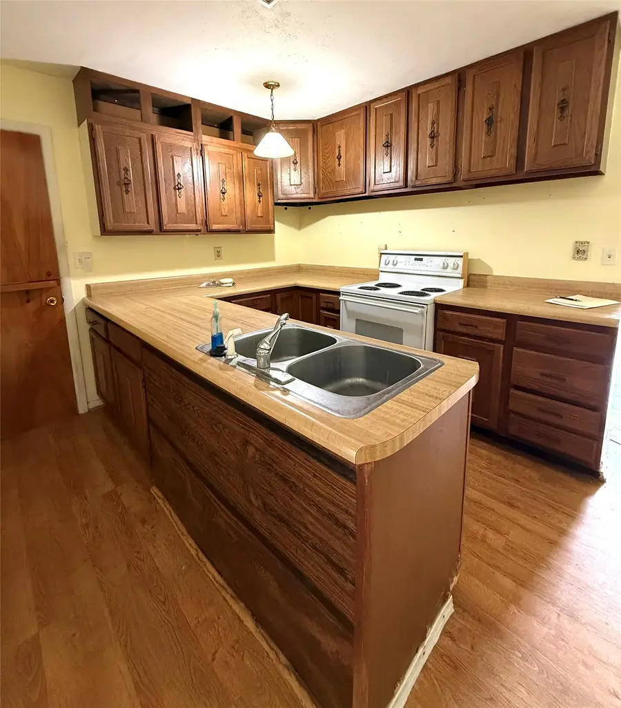 312 W 16th Street N, Newton, IA 50208 - #3
