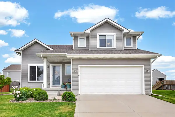 716 37th Street Sw, Bondurant, IA 50035