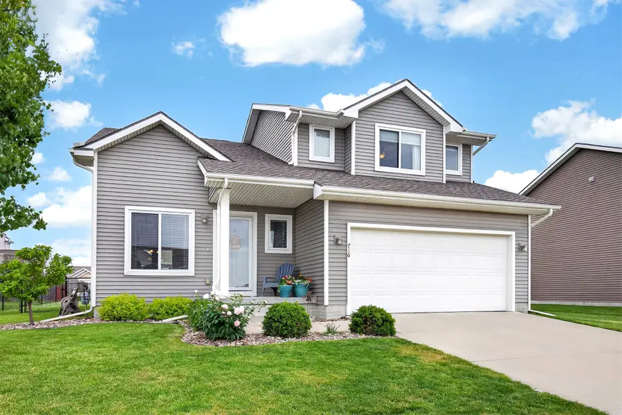 716 37th Street Sw, Bondurant, IA 50035 - #2