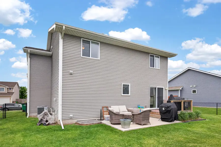 716 37th Street Sw, Bondurant, IA 50035 - #3