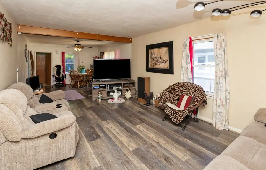 710 Douglas Avenue, Des Moines, IA 50313 - #3