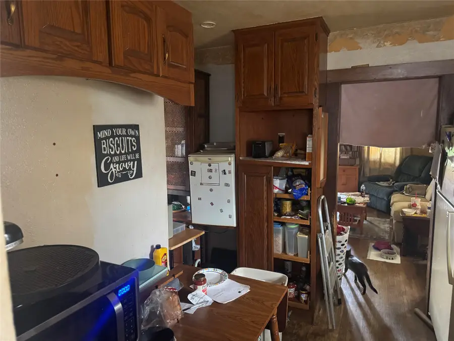 1119 N 4th Avenue E, Newton, IA 50208 - #2