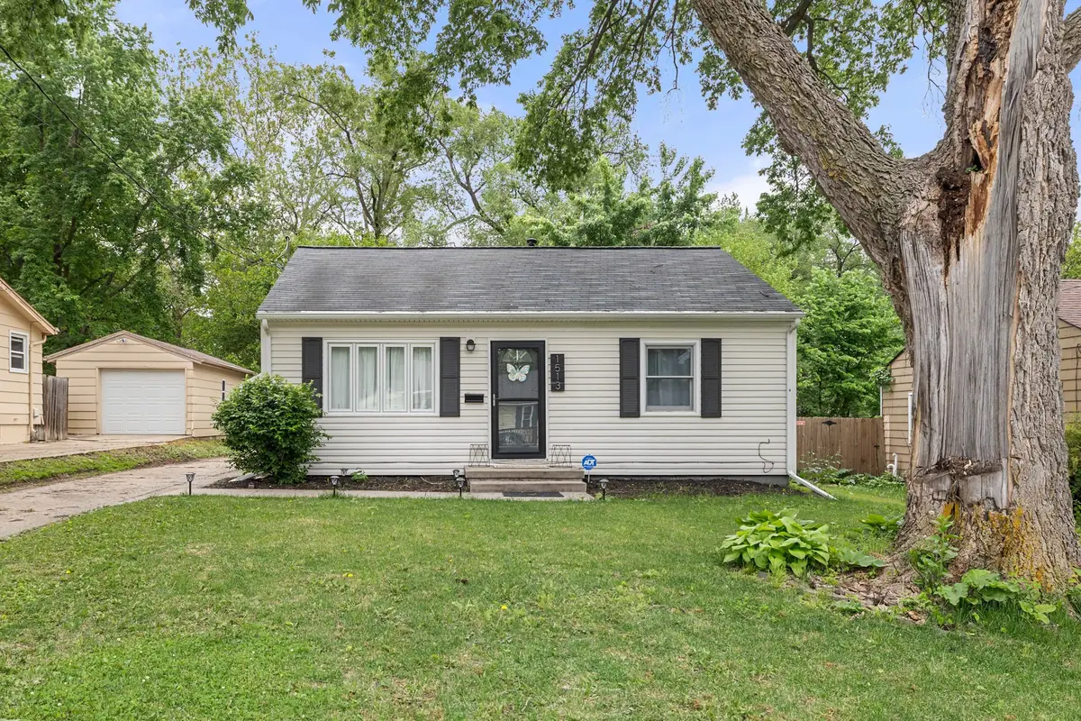1513 62nd Street, Des Moines, IA 50311 - #1