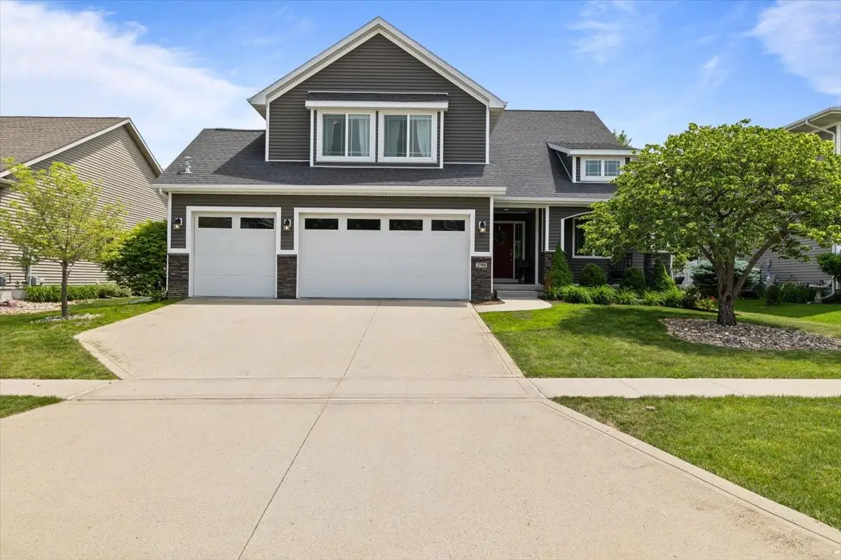 296 S 82nd Street, West Des Moines, IA 50266 - #1