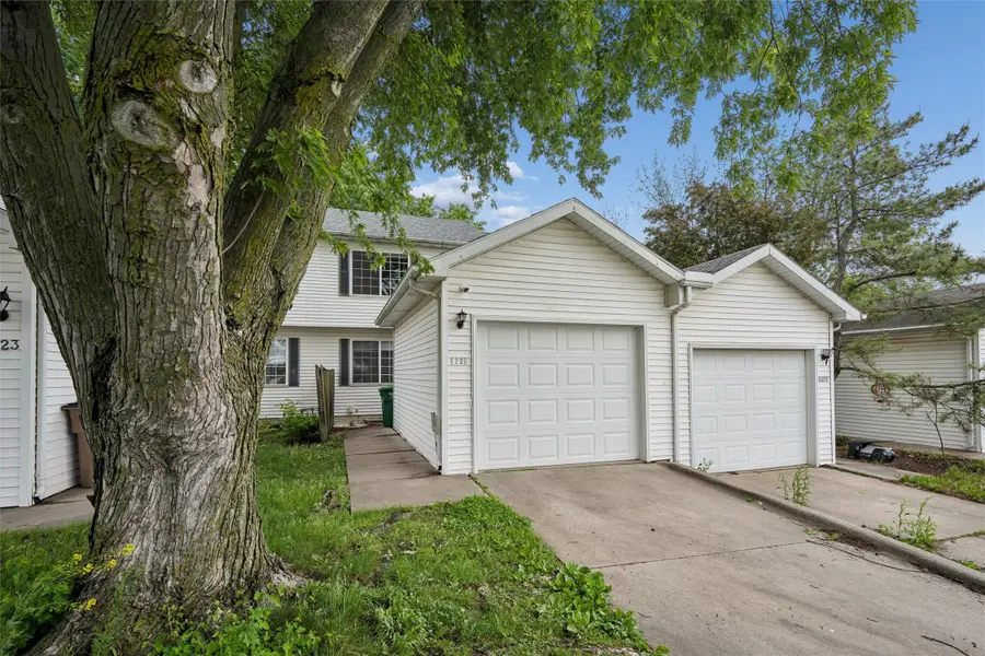 1725 North Avenue, Norwalk, IA 50211 - #2