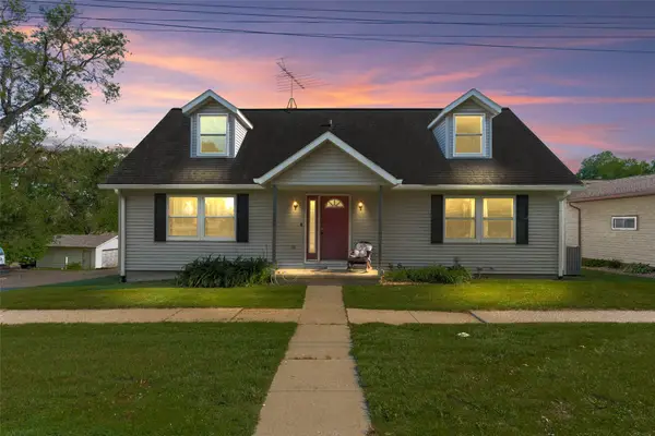 106 E South Street, Williamsburg, IA 52361