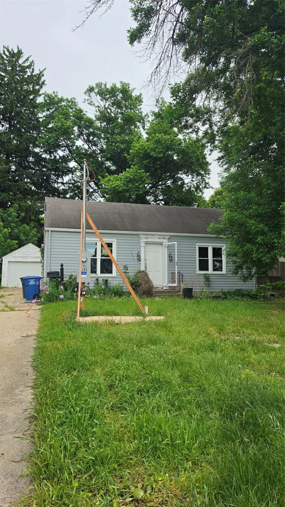 3305 SW 14th Street, Des Moines, IA 50315 - #1