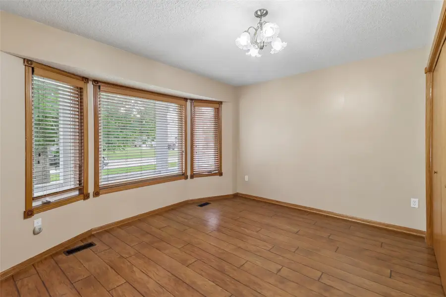 708 13th Street Sw, Altoona, IA 50009 - #3