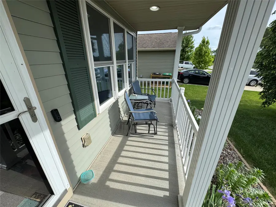 1901 30th Avenue Sw, Altoona, IA 50009 - #3