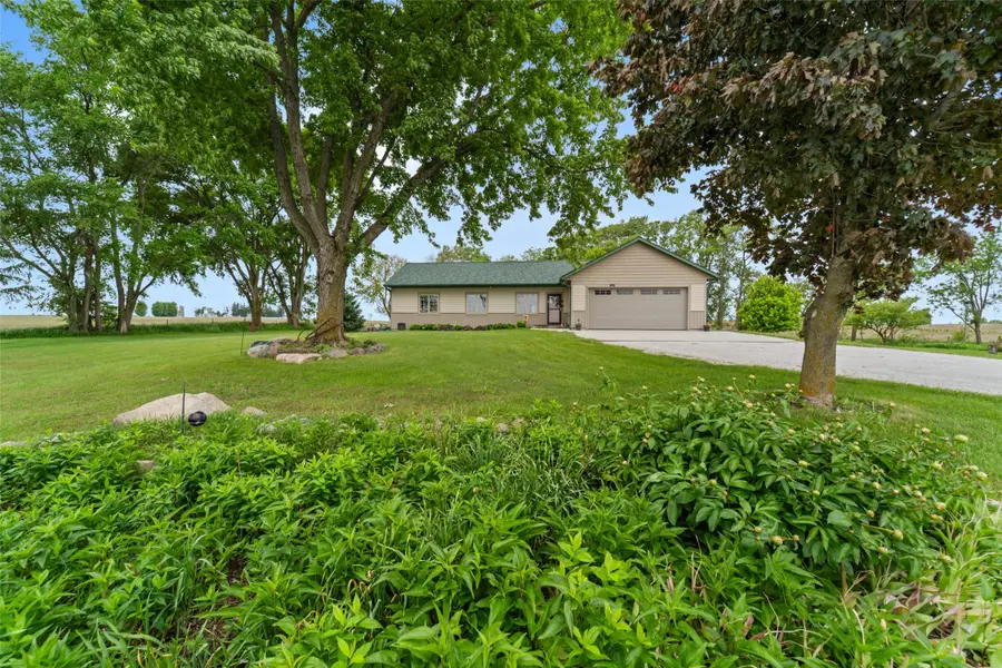 25723 650th Avenue, Nevada, IA 50201 - #2