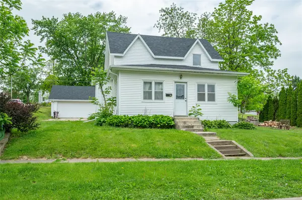 801 Siegel Street, Tama, IA 52339