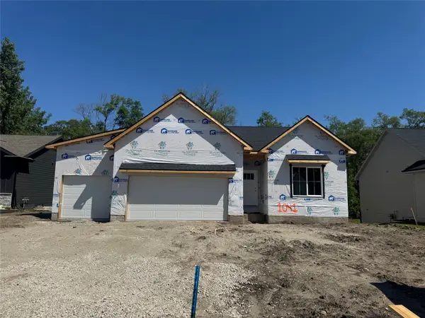 1041 2nd Street Ne, Altoona, IA 50009