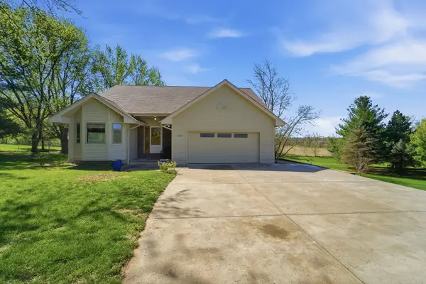 2664 Brookview Lane, Van Meter, IA 50261