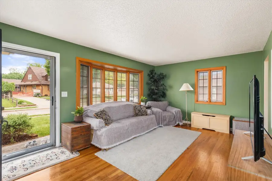 3021 Roblang Court, Des Moines, IA 50317 - #2