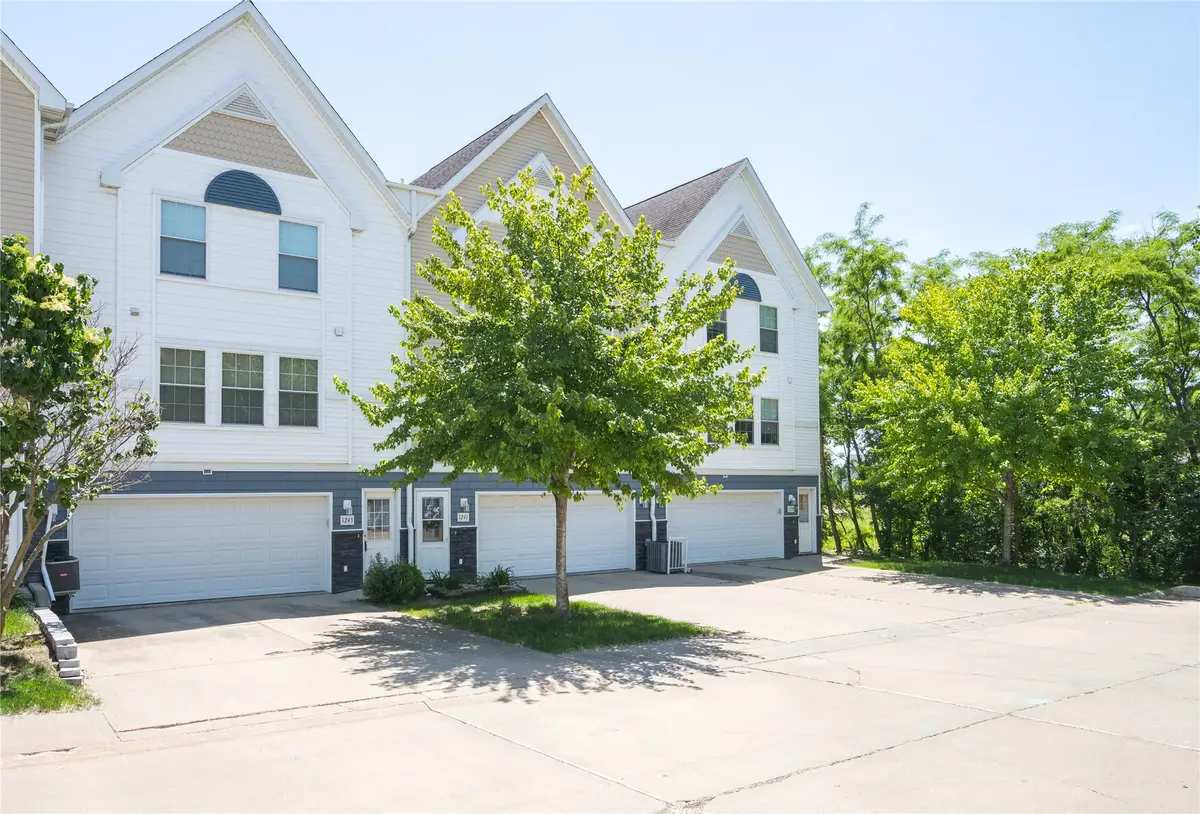 1243 SE Village View Lane, Ankeny, IA 50021 - #1