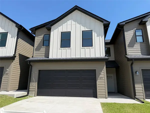 1377 Meadow Rose Place, Waukee, IA 50263
