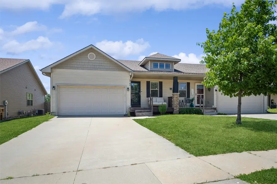 5784 NW 50th Street, Johnston, IA 50131 - #2