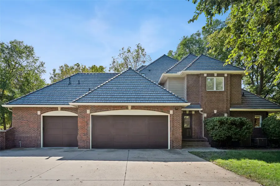 513 S 33rd Street, West Des Moines, IA 50265 - #3