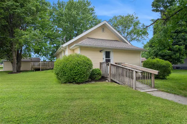 306 3rd Avenue Sw, Altoona, IA 50009