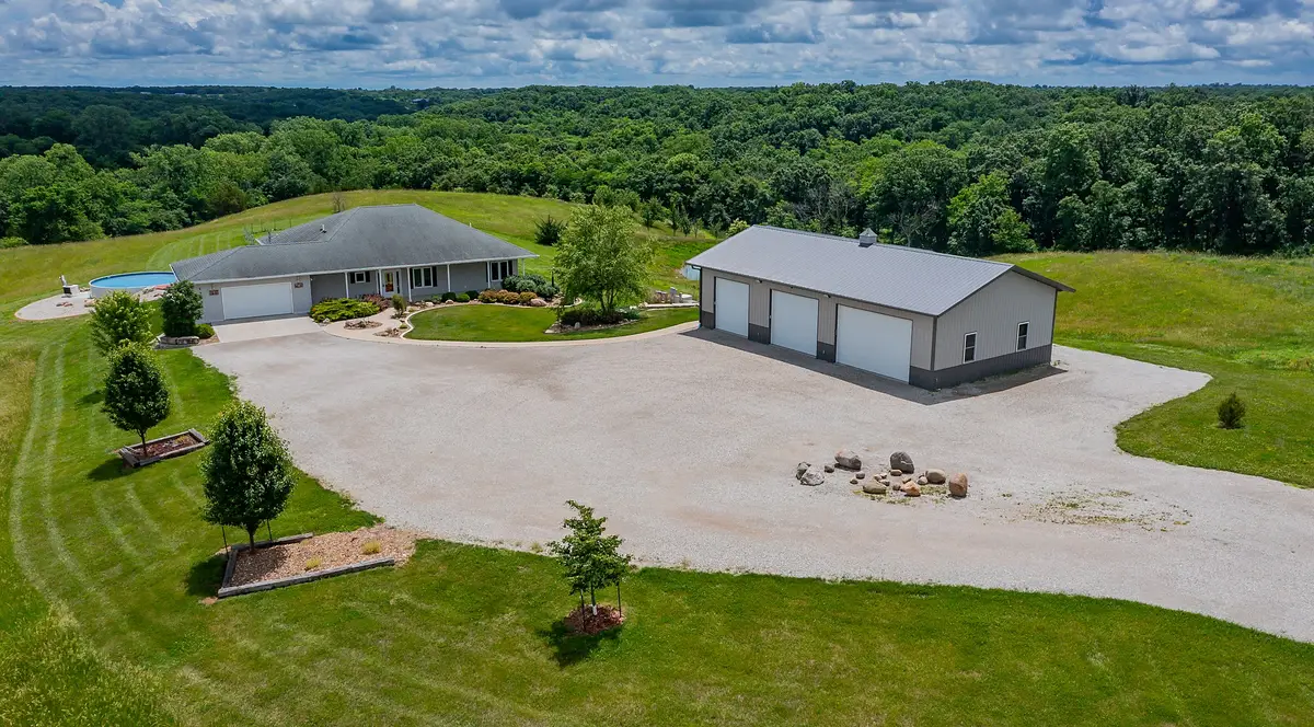 13186 Clearview Court, Moravia, IA 52571 - #1