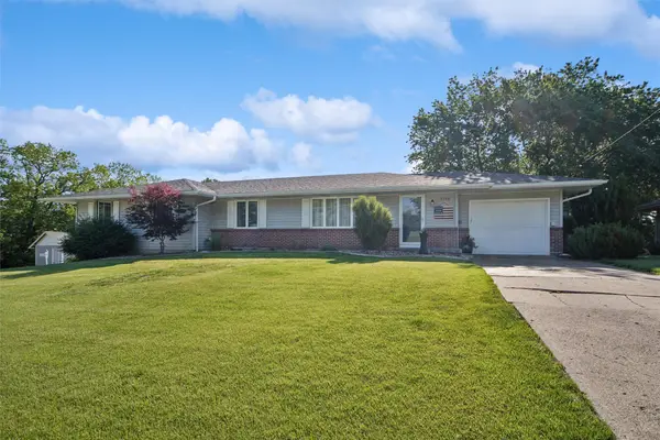 1005 S Roche Street, Knoxville, IA 50138