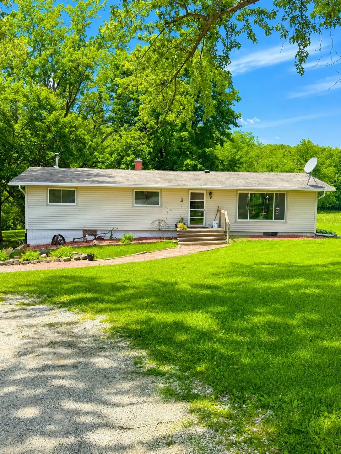 51361 192nd Trail, Chariton, IA 50049 - #1