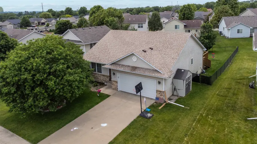 1111 Green Hills Drive, Norwalk, IA 50211 - #2
